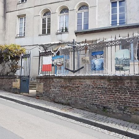 Le Rock Studio Apartment Honfleur Exterior photo